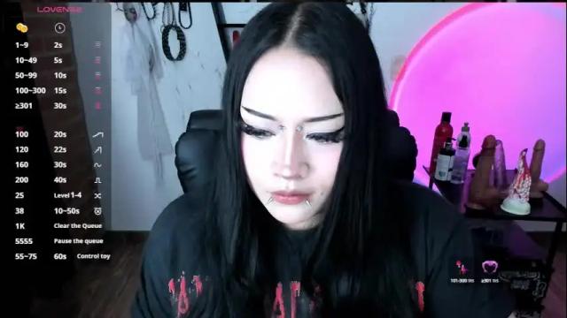 Image 11 of cristal_kosh Stream on Chaturbate on 28 days ago