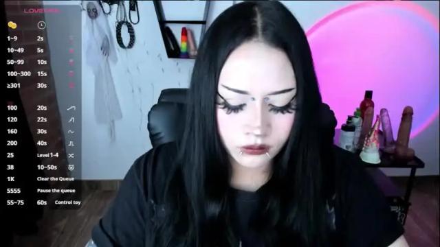 Image 4 of cristal_kosh Stream on Chaturbate on 24 days ago