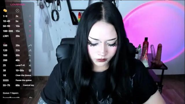 Image 8 of cristal_kosh Stream on Chaturbate on 24 days ago