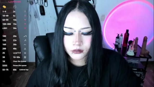Image 12 of cristal_kosh Stream on Chaturbate on 13 days ago