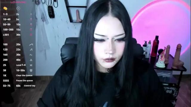 Image 3 of cristal_kosh Stream on Chaturbate on 13 days ago