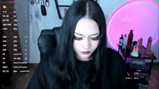 Image 7 of cristal_kosh Stream on Chaturbate on 13 days ago