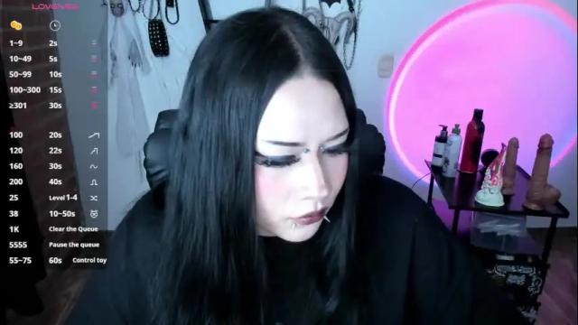 Image 8 of cristal_kosh Stream on Chaturbate on 13 days ago