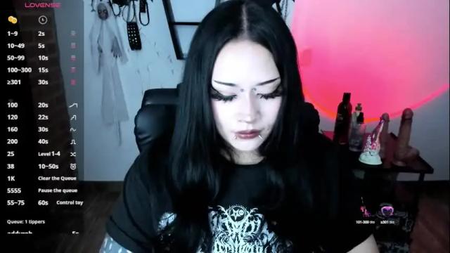 Image 4 of cristal_kosh Stream on Chaturbate on 9 days ago