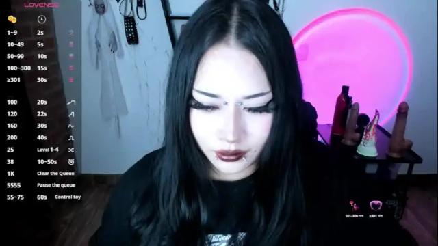 Image 6 of cristal_kosh Stream on Chaturbate on 1 month ago