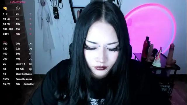 Image 7 of cristal_kosh Stream on Chaturbate on 1 month ago