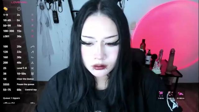 Image 8 of cristal_kosh Stream on Chaturbate on 1 month ago