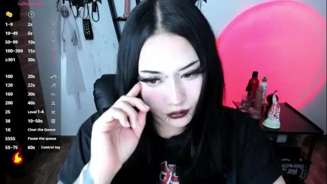 Image 10 of cristal_kosh Stream on Chaturbate on 1 month ago