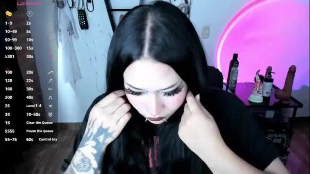 Image 8 of cristal_kosh Stream on Chaturbate on 1 month ago