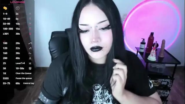 Image 8 of cristal_kosh Stream on Chaturbate on 1 month ago