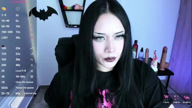 Image 10 of cristal_kosh Stream on Chaturbate on 1 month ago
