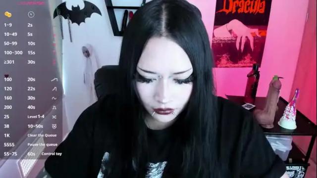 Image 12 of cristal_kosh Stream on Chaturbate on 1 month ago