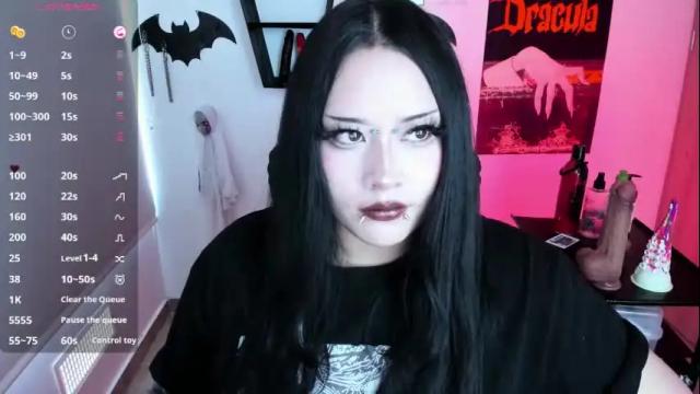 Image 7 of cristal_kosh Stream on Chaturbate on 1 month ago