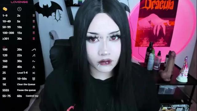 Thumbnail 1, cristal_kosh's Stream at Chaturbate, 24 days ago