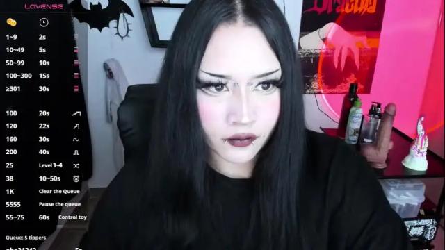 Image 3 of cristal_kosh Stream on Chaturbate on 26 days ago
