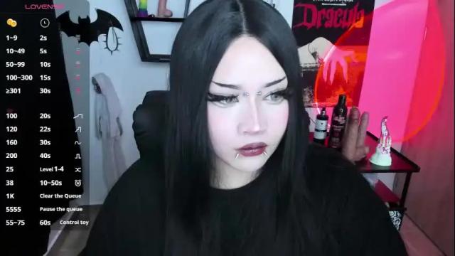Image 12 of cristal_kosh Stream on Chaturbate on 24 days ago