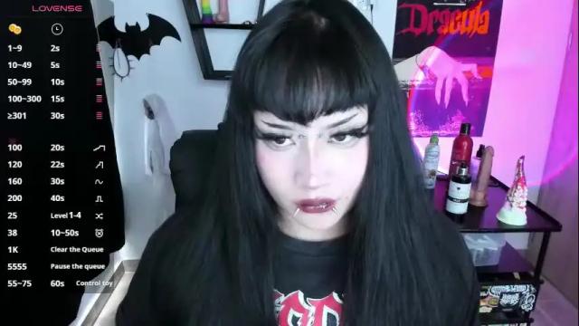 Image 2 of cristal_kosh Stream on Chaturbate on 21 days ago