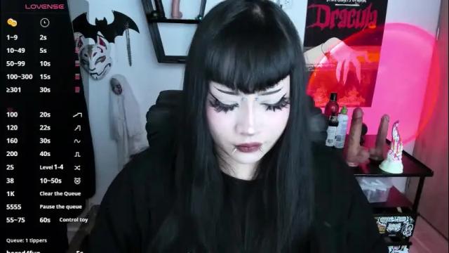 Image 2 of cristal_kosh Stream on Chaturbate on 13 days ago