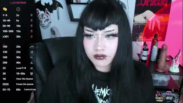 Image 12 of cristal_kosh Stream on Chaturbate on 10 days ago