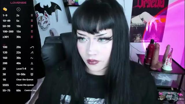 Image 8 of cristal_kosh Stream on Chaturbate on 6 days ago