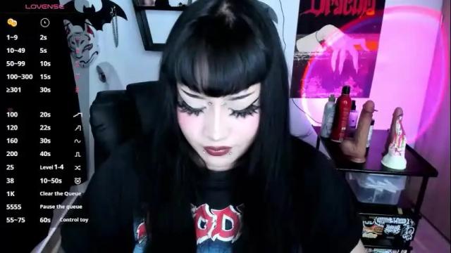 Image 10 of cristal_kosh Stream on Chaturbate on 4 days ago