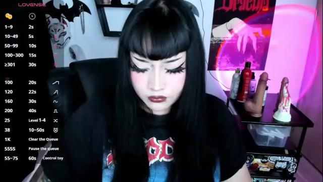 Image 6 of cristal_kosh Stream on Chaturbate on 4 days ago