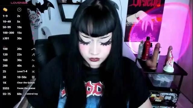 Image 7 of cristal_kosh Stream on Chaturbate on 4 days ago