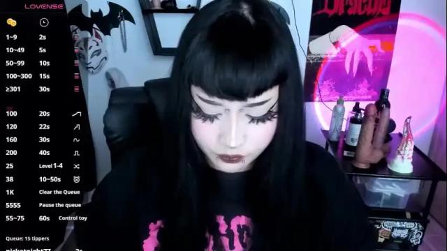 Image 7 of cristal_kosh Stream on Chaturbate on 3 days ago