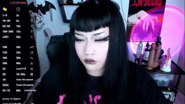 Image 8 of cristal_kosh Stream on Chaturbate on 3 days ago