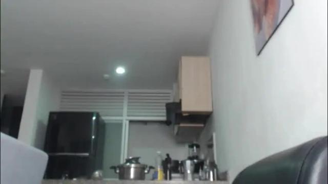 Image 3 of cristal_loverss Stream on Chaturbate on 2 months ago