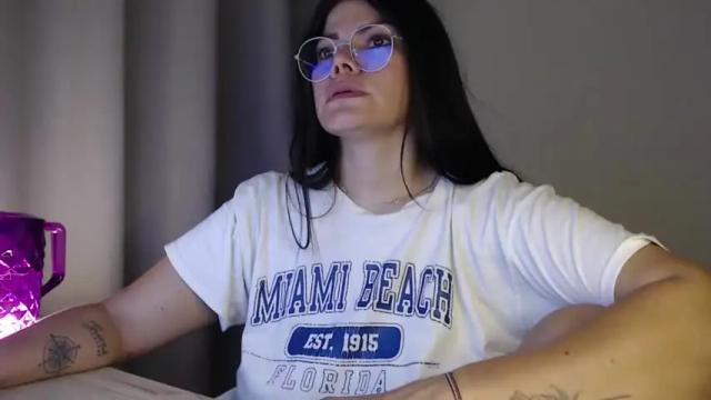 Image 2 of cristal_sexyboobs_ Stream on Chaturbate on 12 months ago