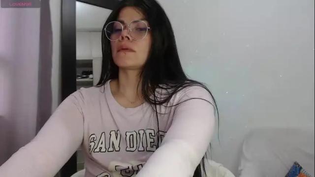 Image 2 of cristal_sexyboobs_ Stream on Chaturbate on 2 months ago