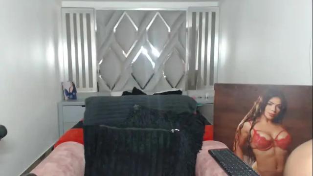 Image 6 of cristalbeautiful1 Stream on Chaturbate on 13 days ago