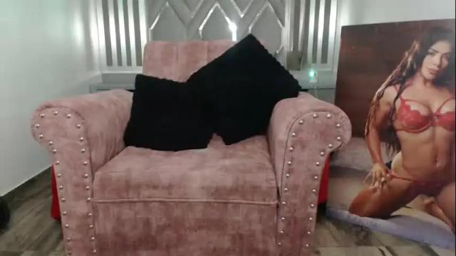 Image 11 of cristalbeautiful1 Stream on Chaturbate on 1 month ago