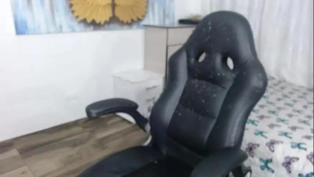 Image 8 of cristalbeautiful1 Stream on Chaturbate on 1 month ago