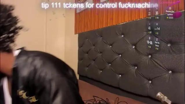 Image 6 of cristale69 Stream on Chaturbate on 1 month ago