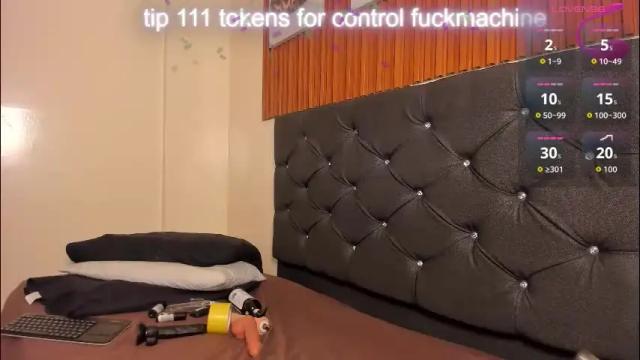 Image 7 of cristale69 Stream on Chaturbate on 1 month ago