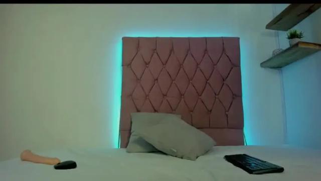 Thumbnail 3, cristalgray's Stream at Chaturbate, 13 months ago