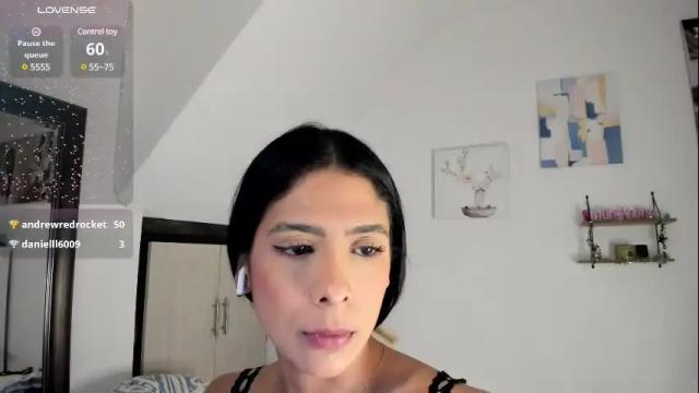 Image 6 of cristalmunez Stream on Chaturbate on 1 month ago