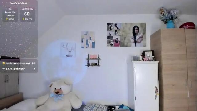 Image 12 of cristalmunez Stream on Chaturbate on 14 days ago