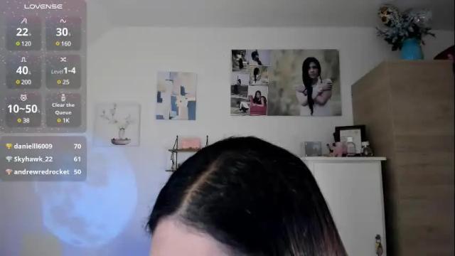 Image 6 of cristalmunez Stream on Chaturbate on 13 days ago