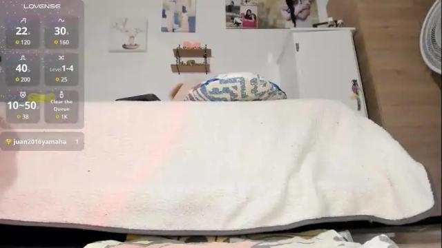 Image 12 of cristalmunez Stream on Chaturbate on 5 days ago