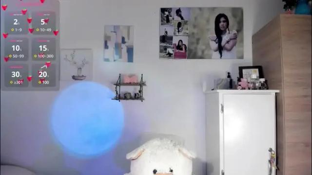 Image 11 of cristalmunez Stream on Chaturbate on 2 months ago