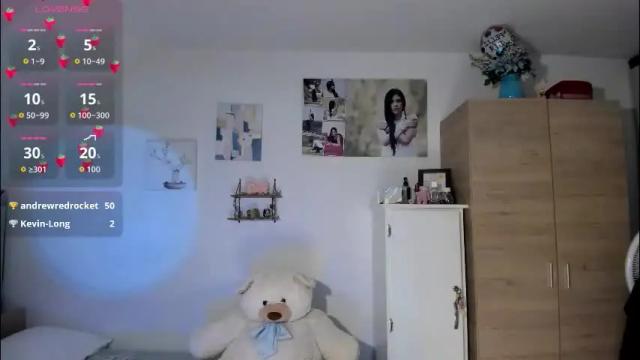 Image 10 of cristalmunez Stream on Chaturbate on 2 months ago