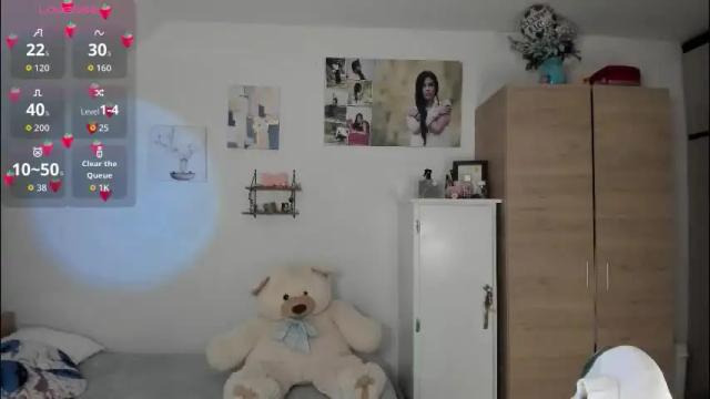 Image 3 of cristalmunez Stream on Chaturbate on 2 months ago