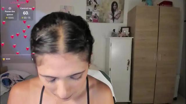 Image 8 of cristalmunez Stream on Chaturbate on 2 months ago