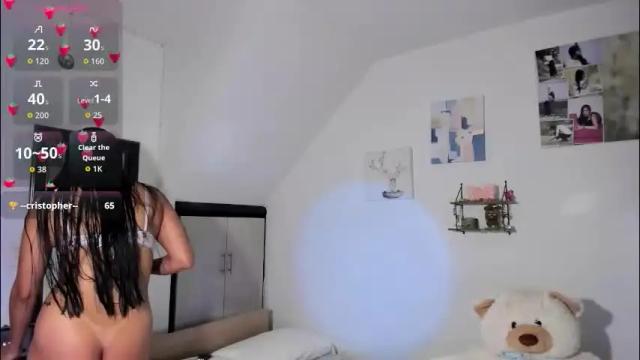 Image 8 of cristalmunez Stream on Chaturbate on 1 month ago