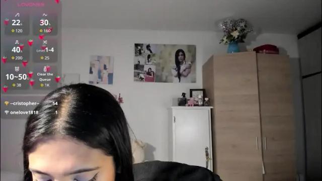 Image 10 of cristalmunez Stream on Chaturbate on 1 month ago