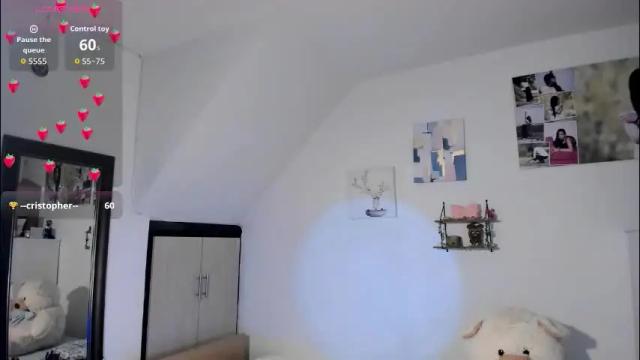 Image 4 of cristalmunez Stream on Chaturbate on 1 month ago