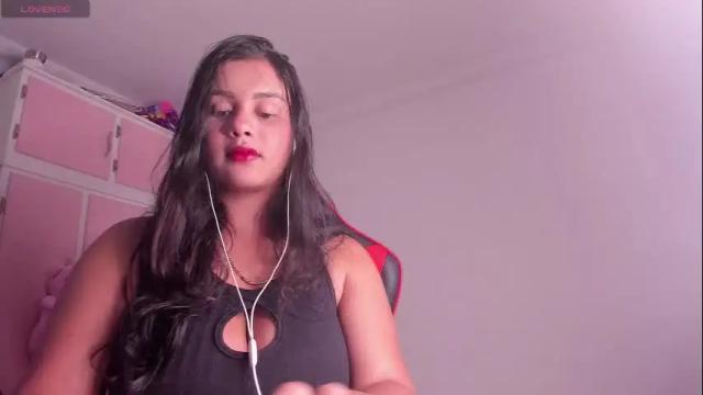 Image 2 of cristalsadik24 Stream on Chaturbate on 1 month ago
